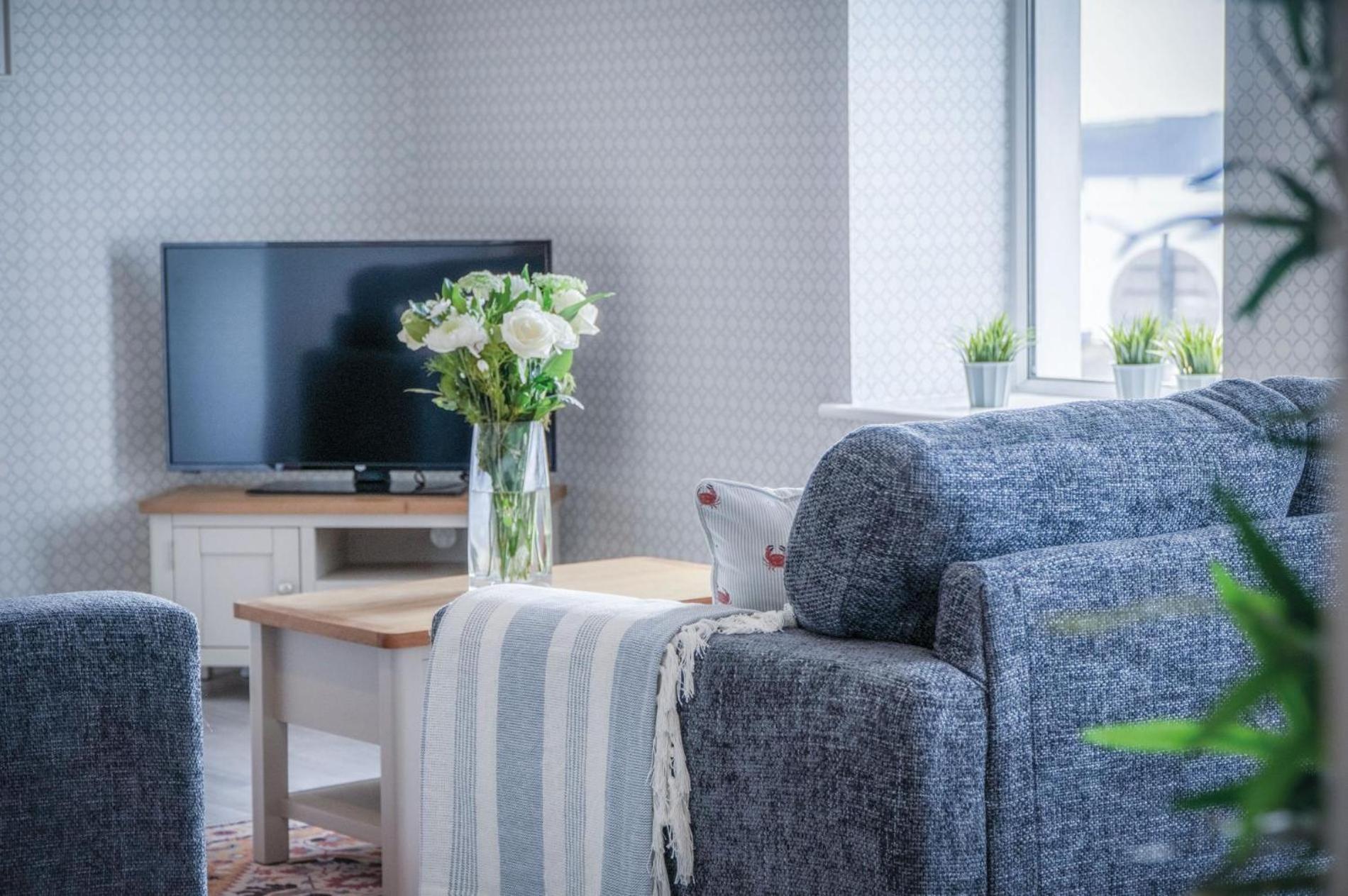 Haven View - 2 Bedroom Apartment - ミルフォード・ヘブン エクステリア 写真