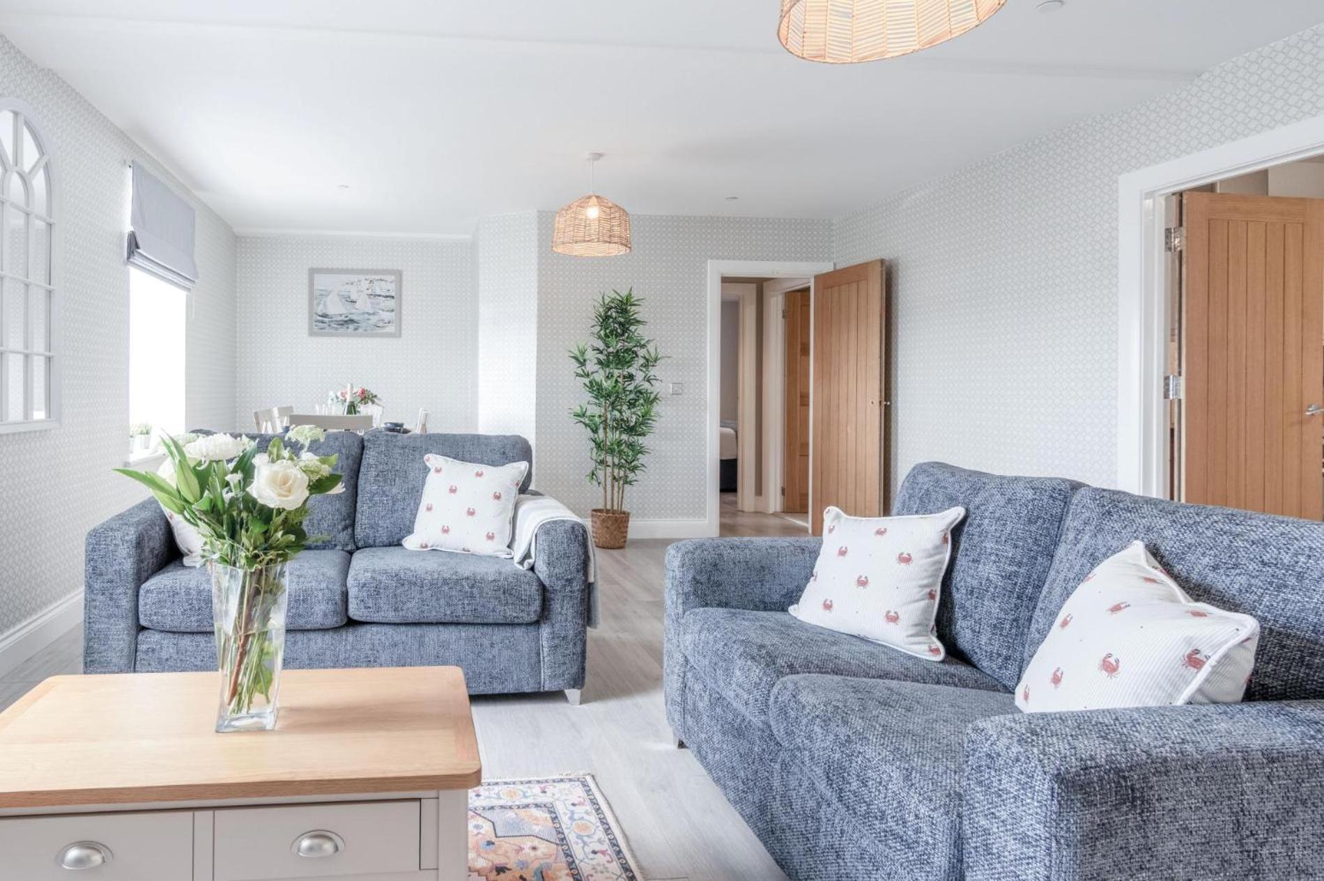 Haven View - 2 Bedroom Apartment - ミルフォード・ヘブン エクステリア 写真